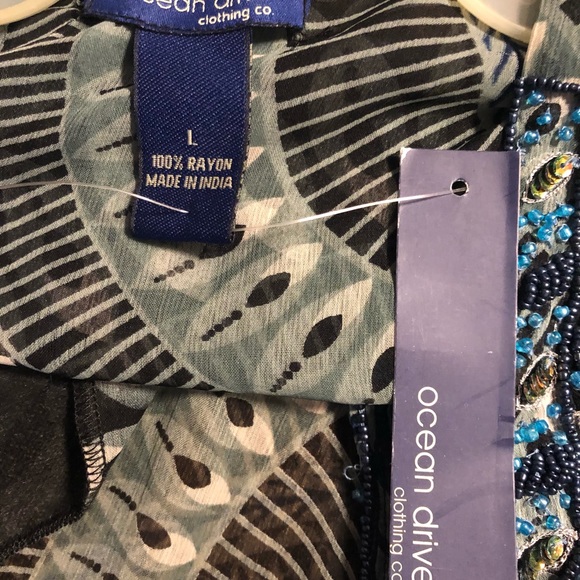 Ocean Drive Coverup w/ Pretty Beaded Neckline - Picture 8 of 8